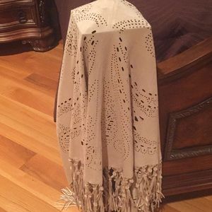 Alberto Makali fringed shawl
